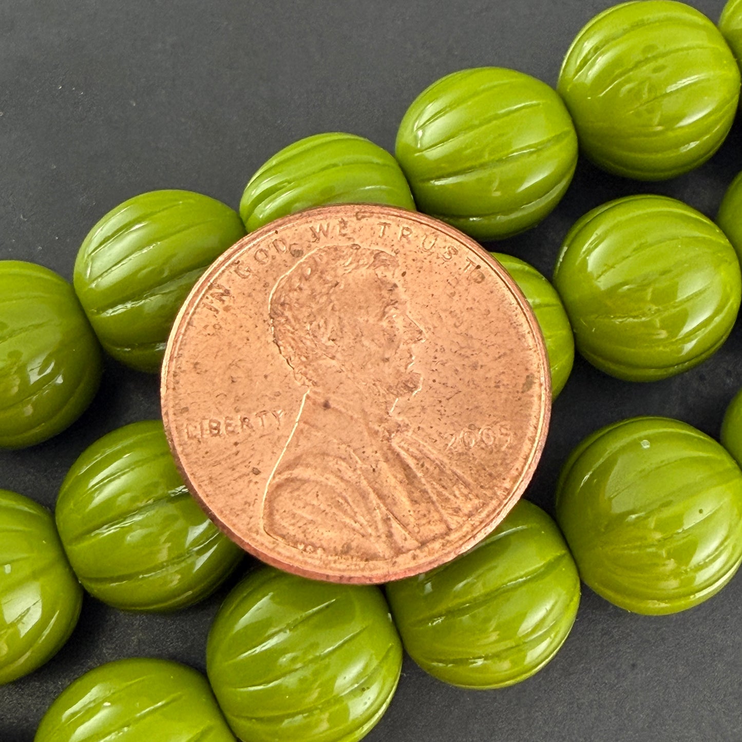 Avocado Melon Bead, 10mm, 15 Beads