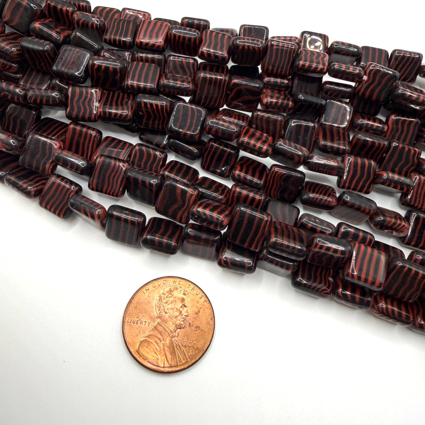 Jet/Red Tiger Stripe Square, 9mm, 24 Beads
