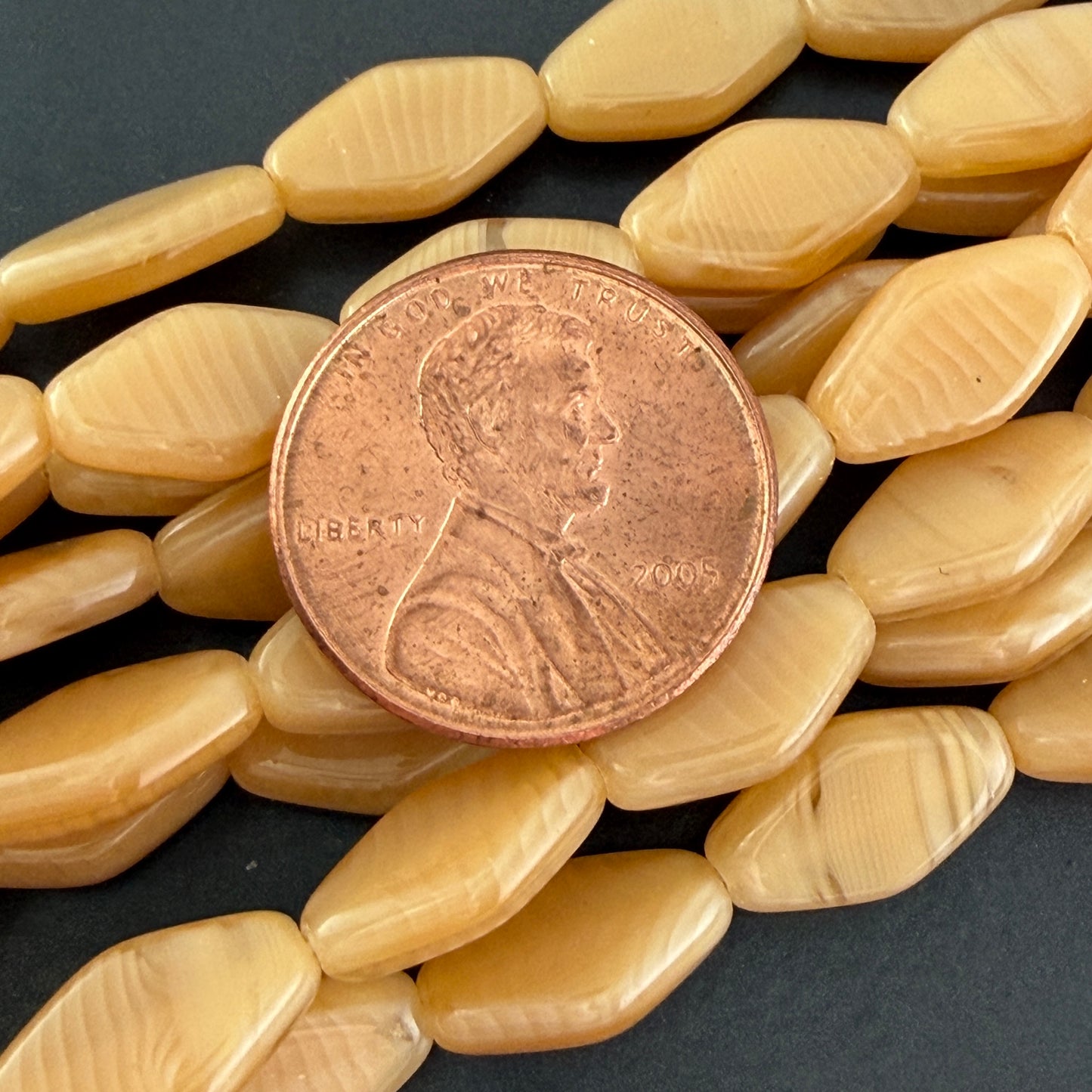 Butterscotch Beige/Crystal Flat Diamond, 12mm, 16 Beads