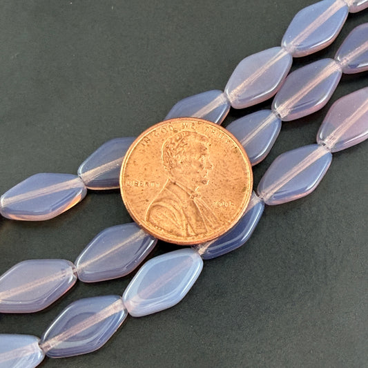 Lavender Opal Flat Diamond, 13mm, 16 Beads