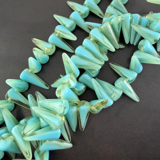 Light Blue/Transparent Light Yellow Spike 5mm x 13mm