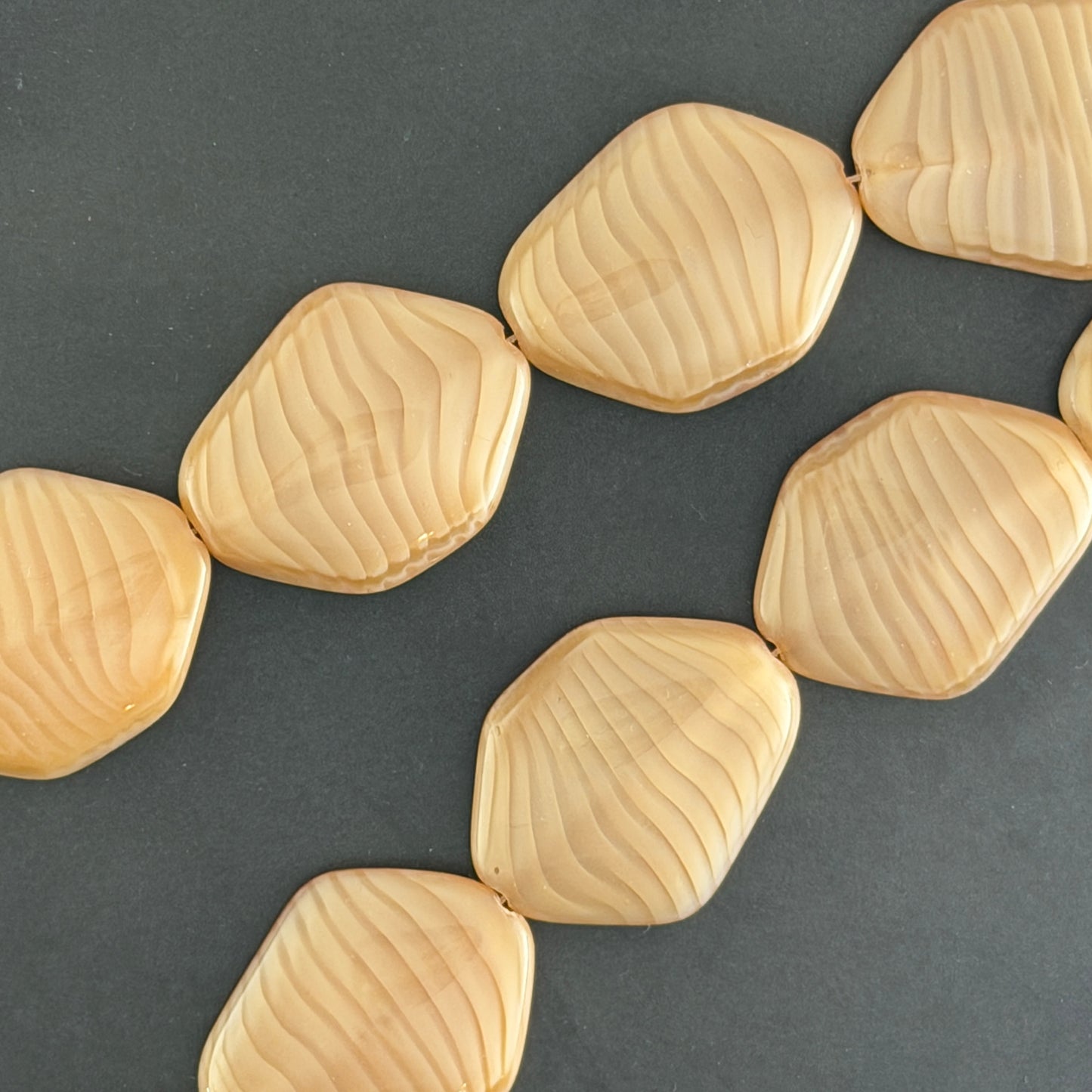 Large Irregular Flat Diamond Light Caramel Tan