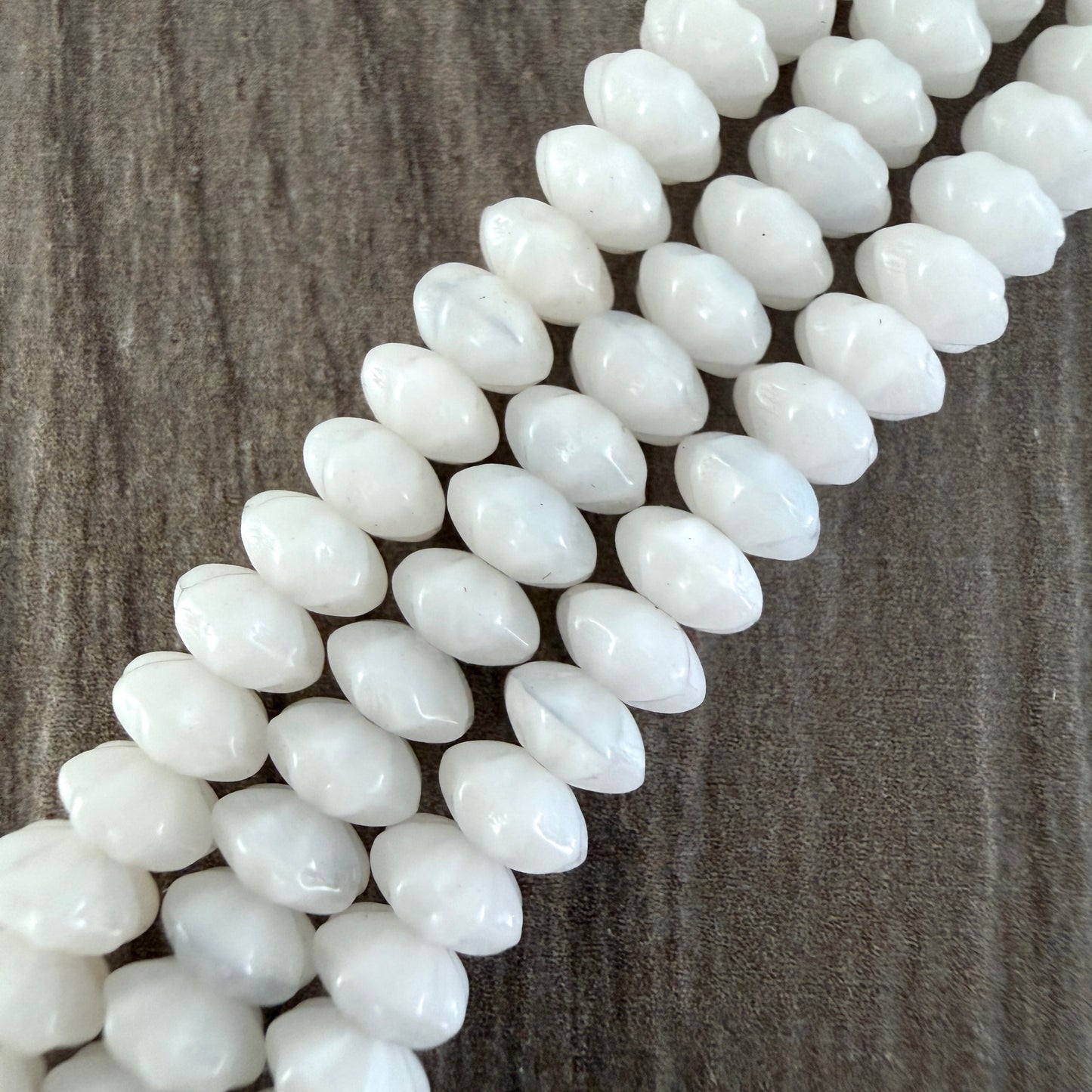 White Daisy Spacer 3mm