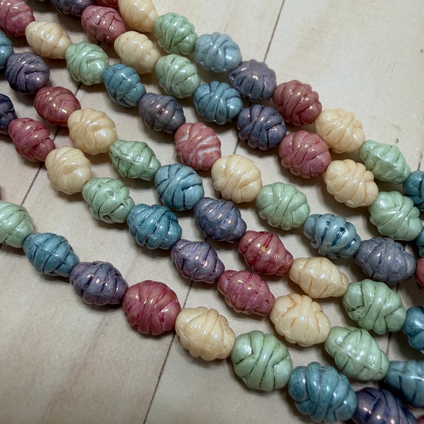 5 Color Luster Honeycomb Oval