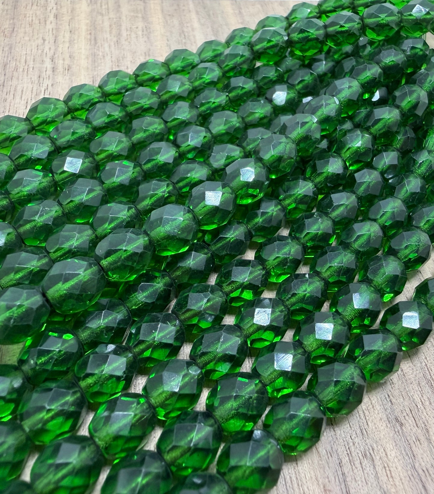 8mm Transparent Emerald Green Fire Polish