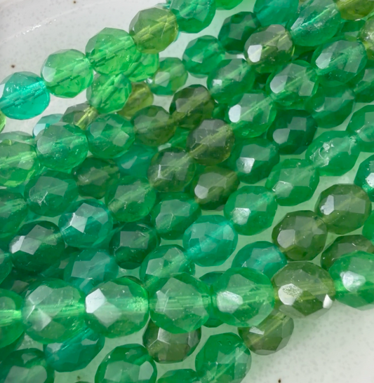 7mm Transparent Green Mix Fire Polish